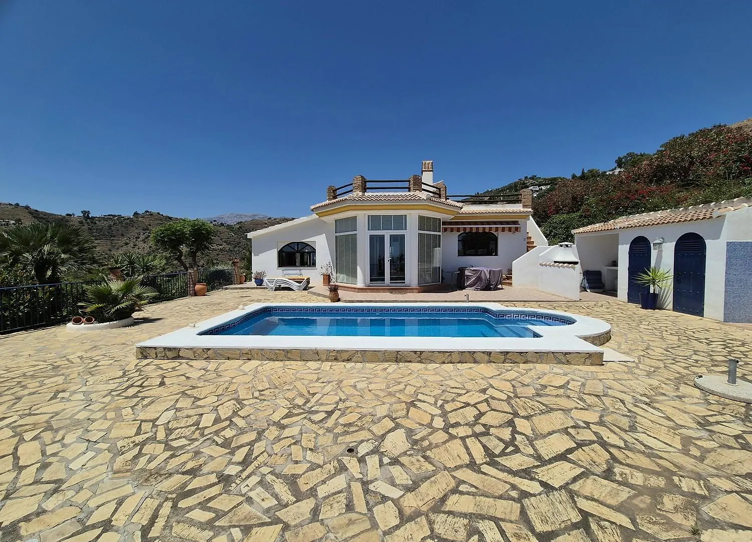 Villa Maguncia Competa Holiday home